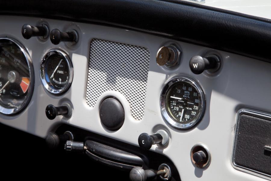  MGA 1600 Mk I Roadster 1960 года  (фото 6 из 17)